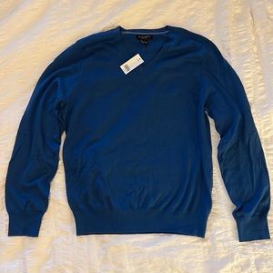 NWT Banana Republic V-Neck Sweater
